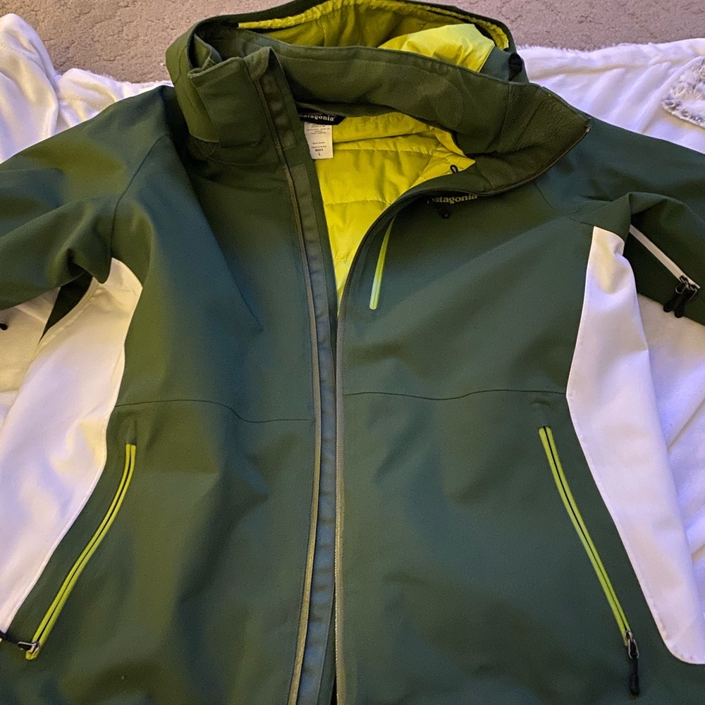 Patagonia Ski Jacket- Insulated Powder Bowl Jacket